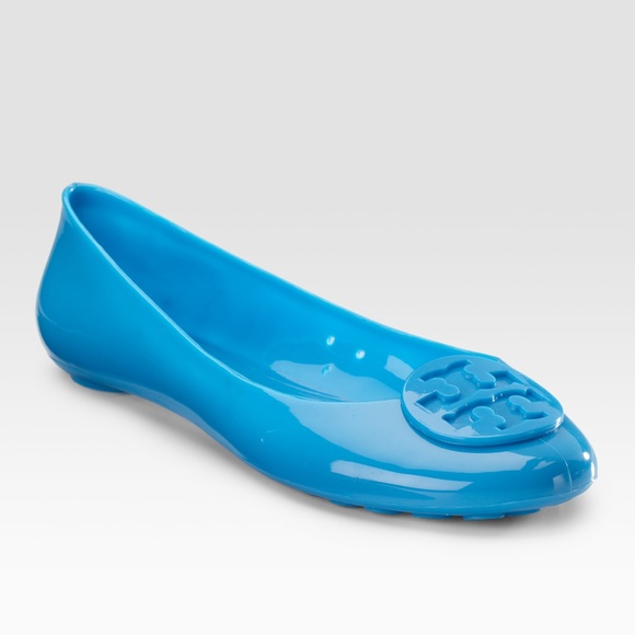 reva aqua shoes